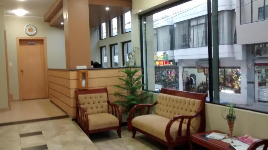 Hotel Flor De Los Andes Tulcán Екстериор снимка